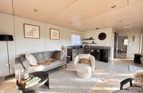 Oban Apartment | Beaks and Feathers Boutique Accommodation on Stewart Island