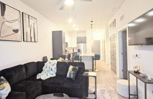 Downtown Memphis Apartment | Beale Street nights & River sites
