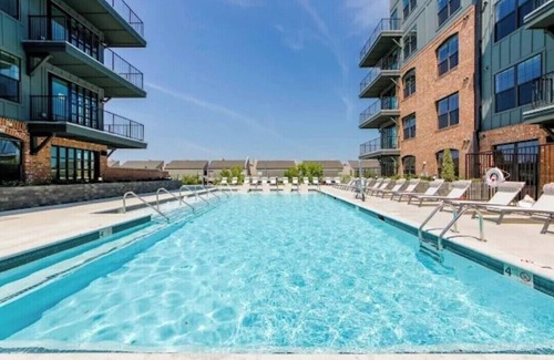 Downtown Memphis Apartment | Beale Street nights & River sites