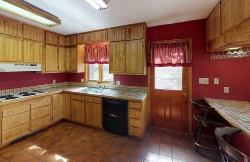 Lake City House | Bean's Place - Large Family Home with Beautiful Views From the Large Deck