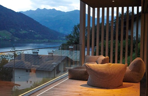 Zell am See Apartment | Bear & Bison Lake View