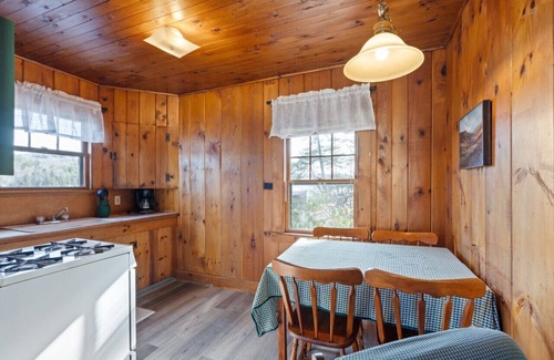 Holderness Cabin | Bear Cub Cabin- Waterfront Cabin