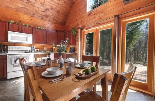 Day Cabin | Bear Den - scenic Adirondack cabin escape + lake access