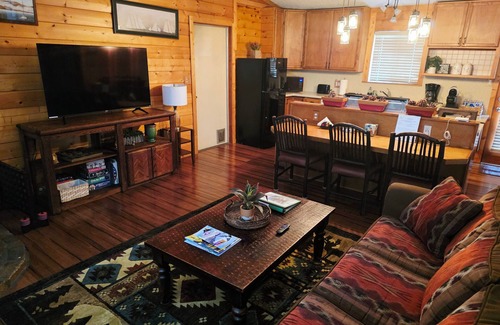 Sugarloaf Cabin | Bear Escapes II: Affordable Luxury Cabin Big Bear