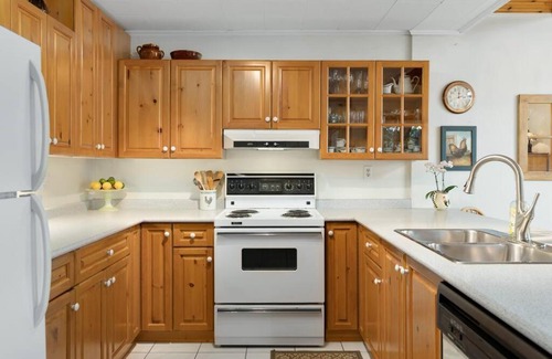 Huntsville House | Bear Essentials Hideaway
