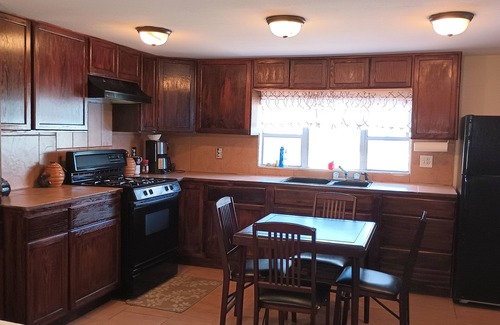 Kirtland House | Bear Habitat-11A - Entire Mobile Home -nBook now for a bear-y wonderful stay!