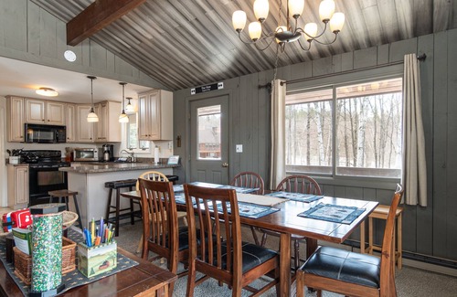 Ludlow Cabin | Bear Hill Cabin 4 Bedroom Cabin