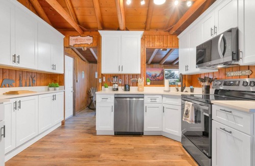 Chesapeake Ranch Estates-Drum Point Apartment | Bear Hollow 3 bedroom 2 bathroom W/game room!