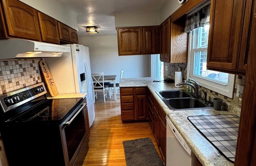 Scotland House | Bear Hollow - Country getaway w/4 bedrooms and game room - Crane, IN