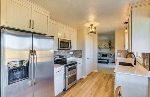 Sweetwater House | Bear Lake Retreat w/Beach & Hot Tub Access!
