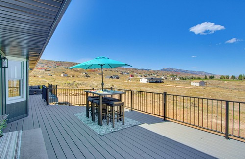 Sweetwater House | Bear Lake Retreat w/Beach & Hot Tub Access!