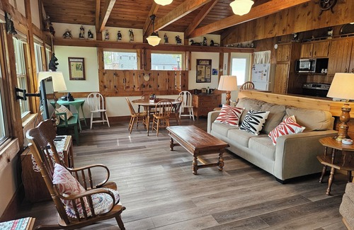 Fremont Cabin | Bear Lodge, Fantastic Views Of Partridge Lake Fremont Wisconsin Wolf River