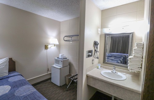 Sundance Hotel | Bear Lodge Motel