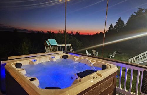 Robbinston House | Bear Mountain Lodge. 560 Acre Wooded Estate.