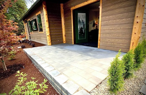 Grants Pass House | Bear Mountain -Suite 5