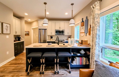 Leesburg Cottage | Bear Mountain Cottage