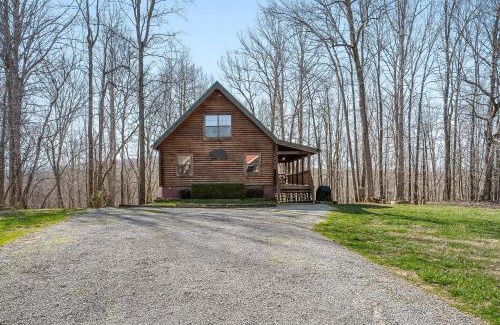 Byrdstown House | Bear Necessities located near East Port Marina & Dale Hollow