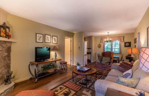 Blowing Rock House | Bear Pause