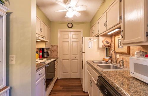 Blowing Rock House | Bear Pause
