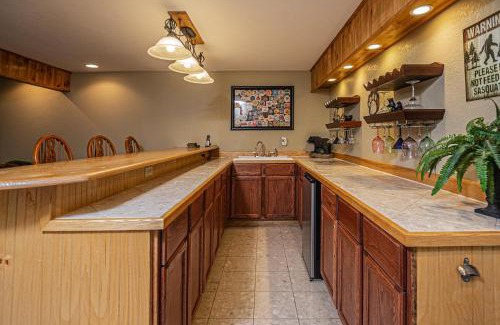 Thayerville House | Bear Paws