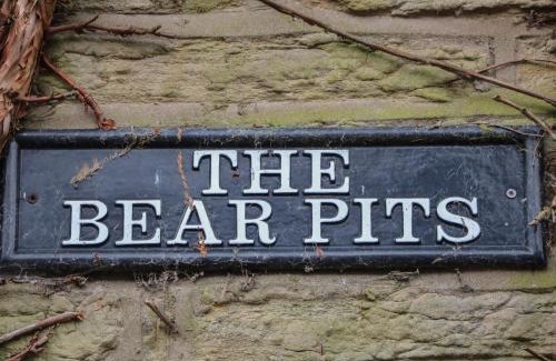 Hayfield House | Bear Pit Cottage