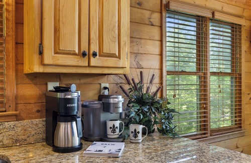 Walnut Mountain Cabin | Bear Point, pet friendly and set against a backdrop of breathtaking mountain views! Relax in the hot tub, play pool and enjoy the gas fire-table. WiFi