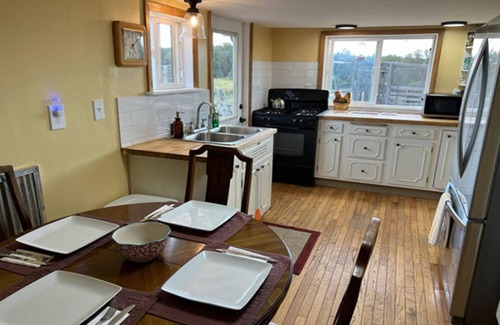 Gulnare Cabin | Bear's Den Cabin, Aguilar, COnSleeps 4 - 2 bedrooms – 1 bathroom