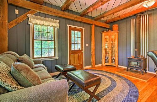 Acme House | Bear's Eye View - Mountain Retreat w/Hot Tub!