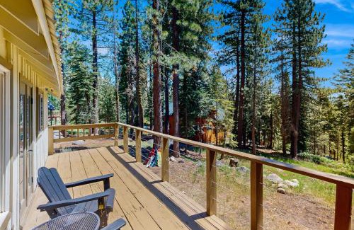 Arnold House | Bear Valley Cozy Cabin