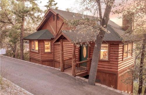 Upper Moonridge House | Bearadise Retreat