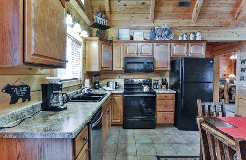 Branson Cedars House | Bearfoot-Lodge | 3 Bed, 2 Bath