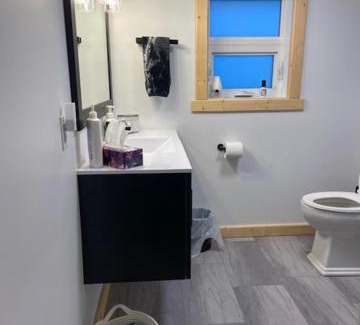 Churchill House | Bears Den Guest House