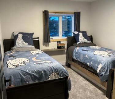 Churchill House | Bears Den Guest House II