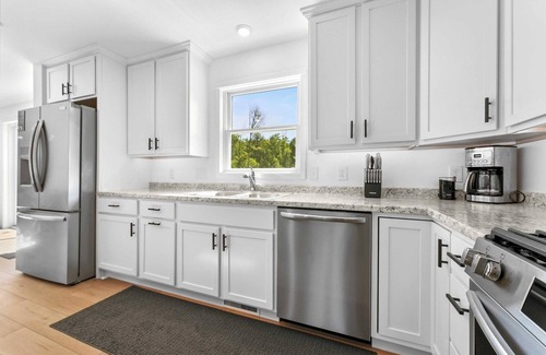 Maple City House | Bears Den - Hot Tub & A Short Walk to Glen Lake