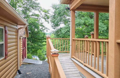 Hayesville Cabin | Bears Eye View by Chatuge Home Concierge lake and mountain views