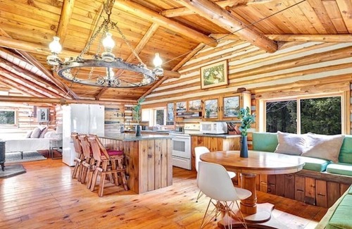 Rideau Lakes Cabin | Bears Log Cabin Retreat - private oasis on the tranquil Rideau Lakes System!