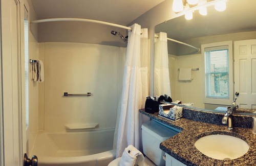 Rockport Hotel | Bearskin Neck Motor Lodge