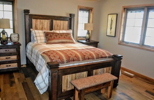 Harshaw House | Bearskin Peninsula Su