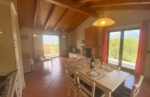 Colico Apartment | Beata Rose holiday flat with pool