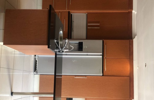 Greater Johannesburg Metropolitan Area House | Beatiful home with Open plan Two lounges and Morden kitchen main room king bed