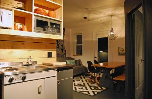 Bromont Hotel | Beatnik Hotel