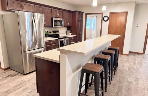 Beatrice House | Beatrice Beauty - Remodeled 2 bed 2 bath in quiet neighborhood