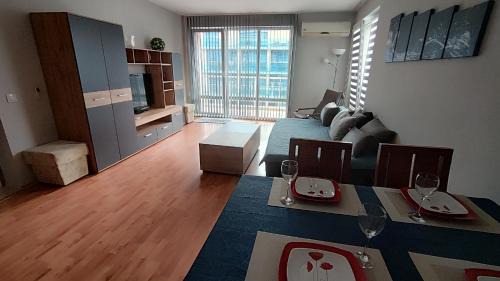Chaika Apartment | Beatris Modern Comfort