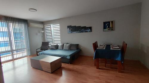 Chaika Apartment | Beatris Modern Comfort