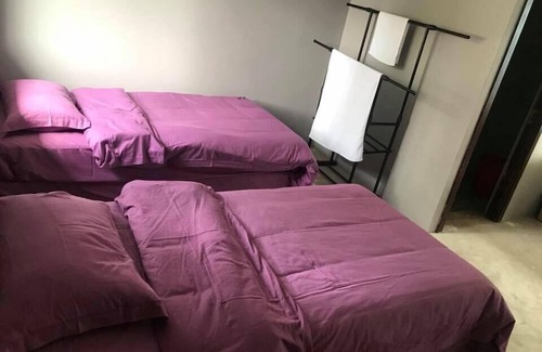 Gwa Bed & Breakfast | Beau Beau Beach House