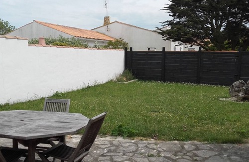 Saint-Clement-des-Baleines House | BEAUTIFUL RETAINED HOUSE NEAR BEACHES