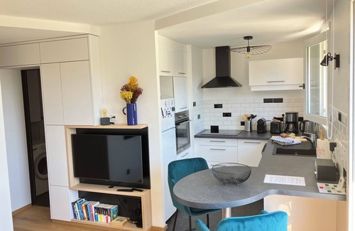 Poincare - Foch - Anatole France - Croix de Bourgogne Apartment | Beau Studio Cosy Proche des Thermes