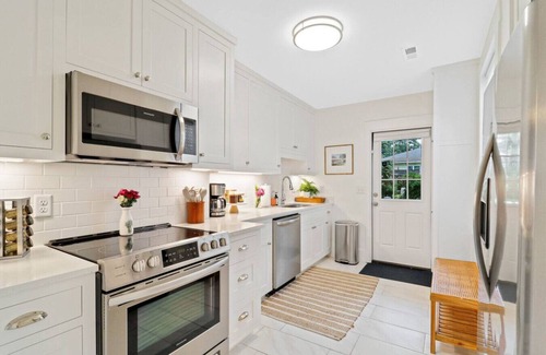 Beaufort Apartment | Beaufort Cottage Near MCRD with Beach Pass!
