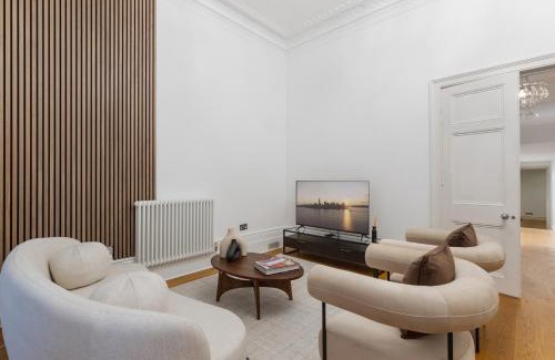 Brompton & Hans Town Apartment | Beaufort Gardens Knightsbridge - 2 Bed
