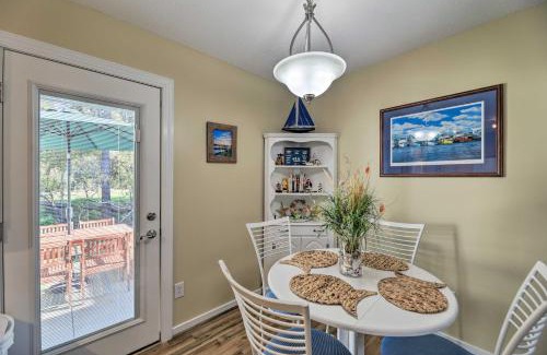 Morehead City House | Beaufort Pad with Patio 3 Blocks to Waterfront!